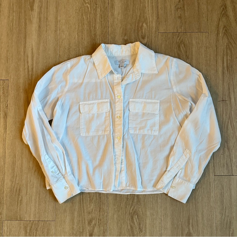 Ann Taylor White Button Up Collared Shirt